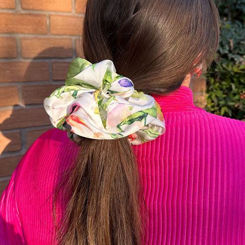 Maxi Scrunchie Pet Estampado Fucsia Flor