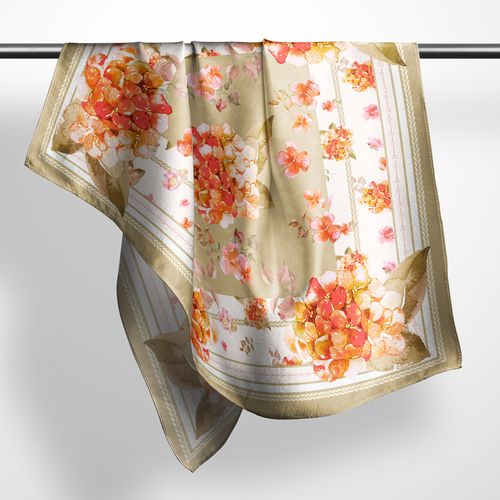Pañuelo Pet Sweet Beige con Hortensias Rojas 120x120cm