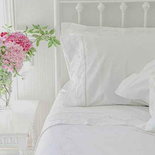 Set Sábana Bordada Amelie Blanco 300 Hilos