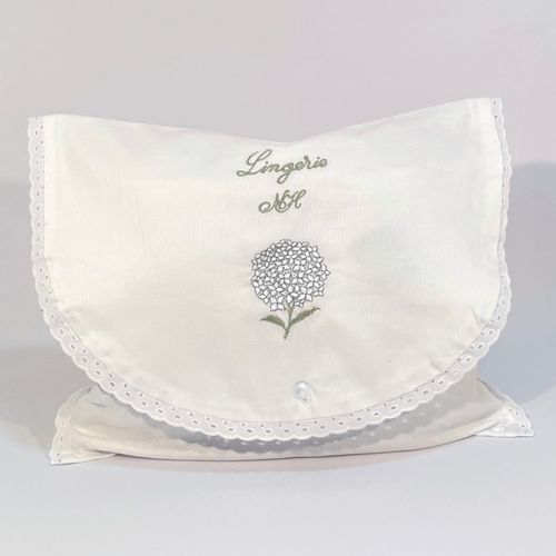 Sobre Lingerie Bordado Hortensias Blanco 38x30cm