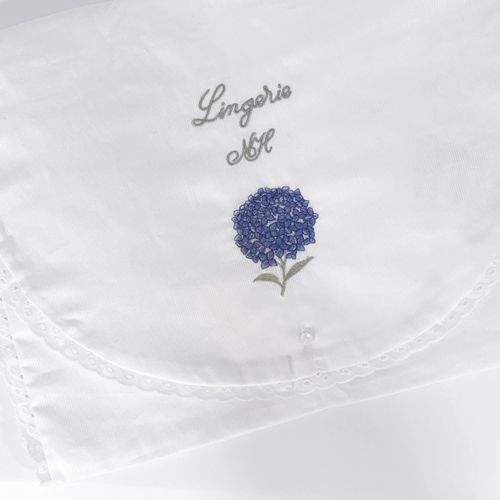 Sobre Lingerie Bordado Hortensias Azul 38x30cm
