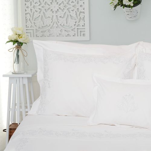 Set Sábana Bordada Begoña Blanco 220 Hilos