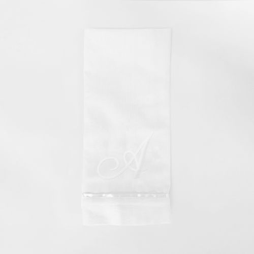 Toalla Piqué Bordada Letra A Blanco