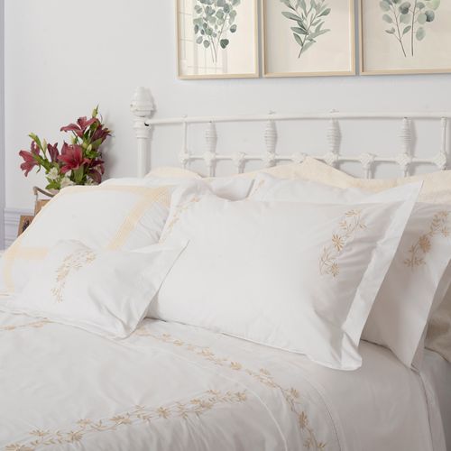 Set Sábana Bordada Floral Marfil 220 Hilos