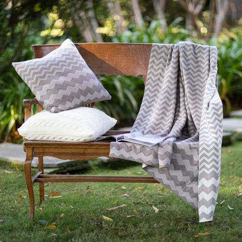 Manta Tejida Taupé Café 170x130cm